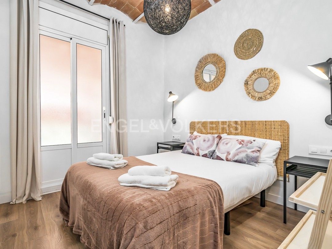 Dormitori de Apartament de lloguer en  Barcelona Capital amb Aire condicionat, Calefacció i Moblat