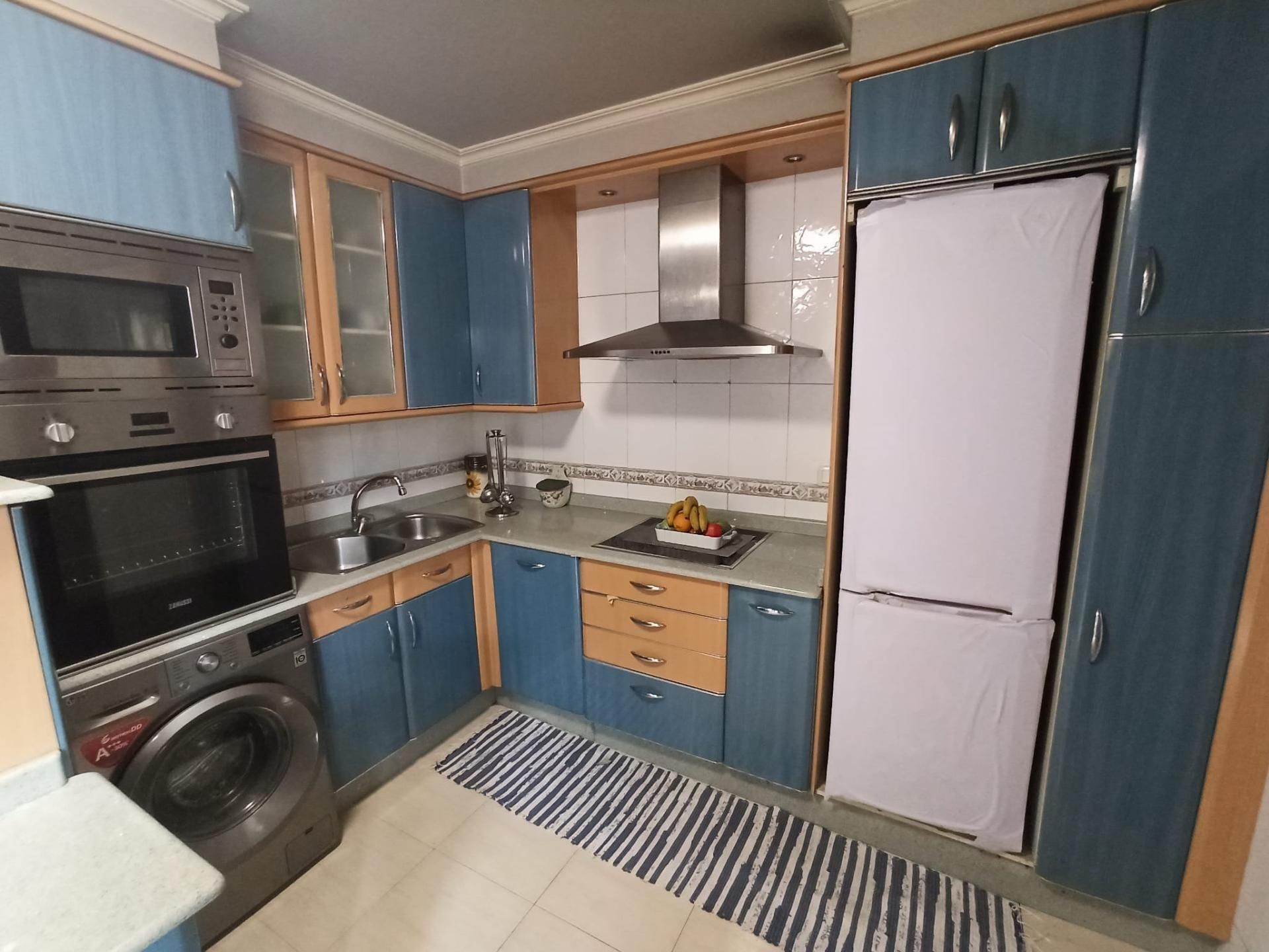Cuina de Pis en venda en Bueu amb Calefacció, Terrassa i Balcó