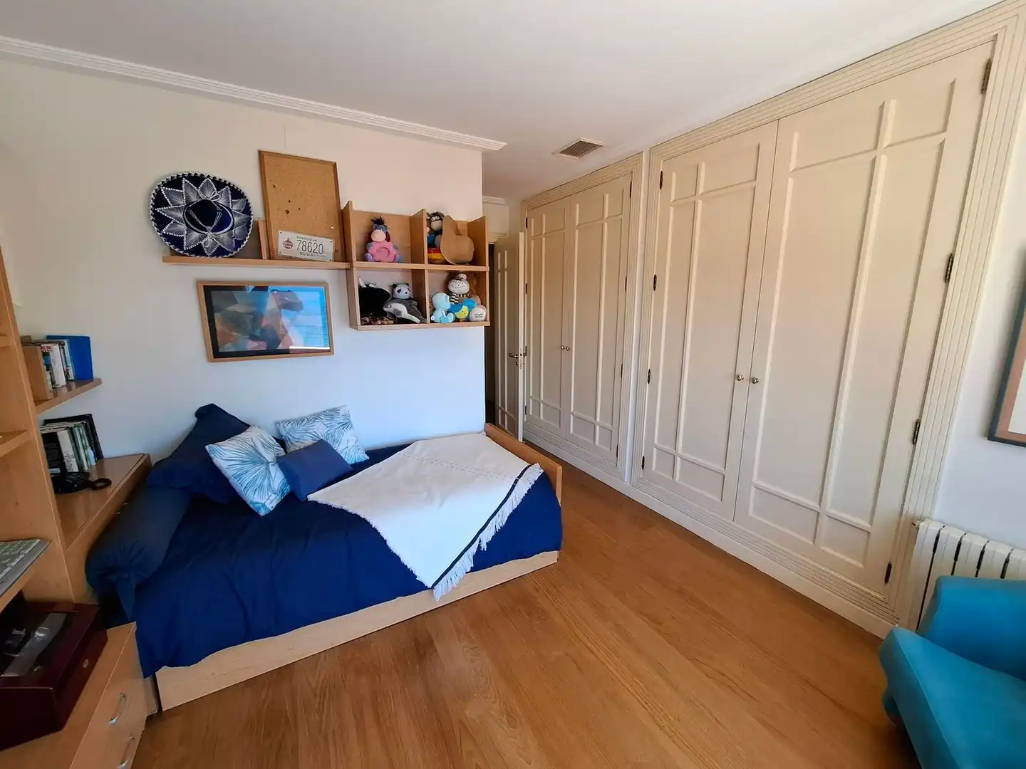 Habitación de Casa o chalet en venta en Alicante / Alacant con Calefacción, Jardín privado y Terraza