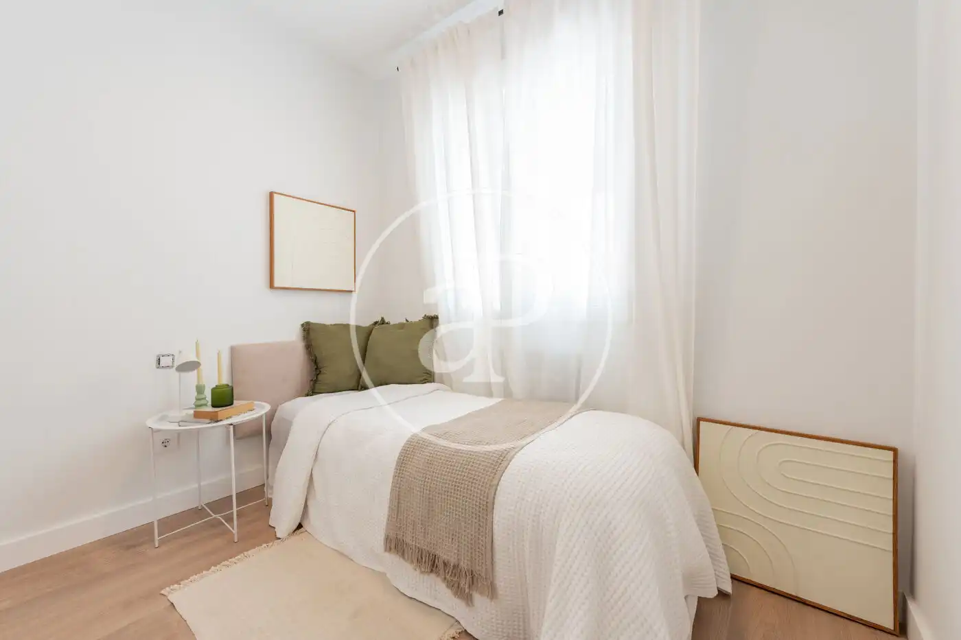 Bedroom of Flat for sale in Madrid  with Air Conditioner, Heating and Terrace