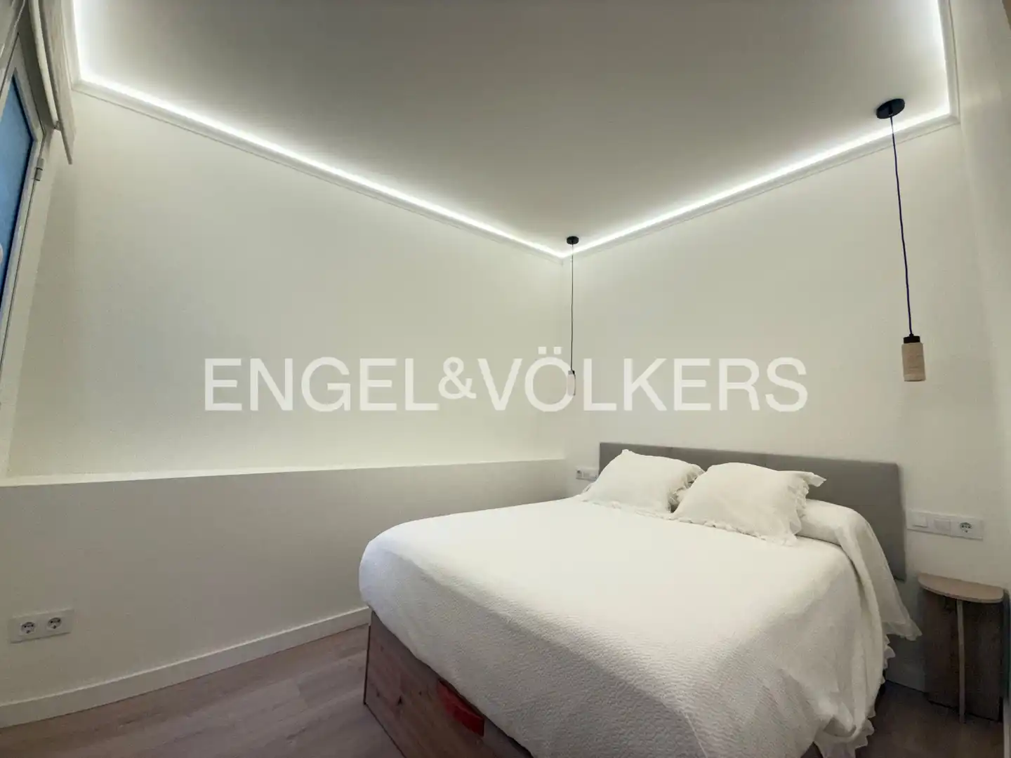 Bedroom of Flat for rent in Barcelona  with Air Conditioner, Heating and Parquet flooring