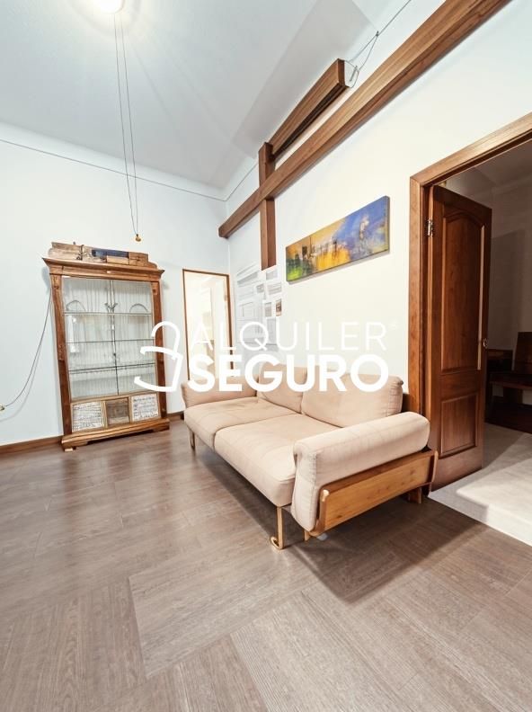 Sala d'estar de Pis de lloguer en  Madrid Capital amb Calefacció i Moblat