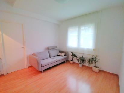 Living room of Flat for sale in  Barcelona Capital  with Air Conditioner, Heating and Parquet flooring