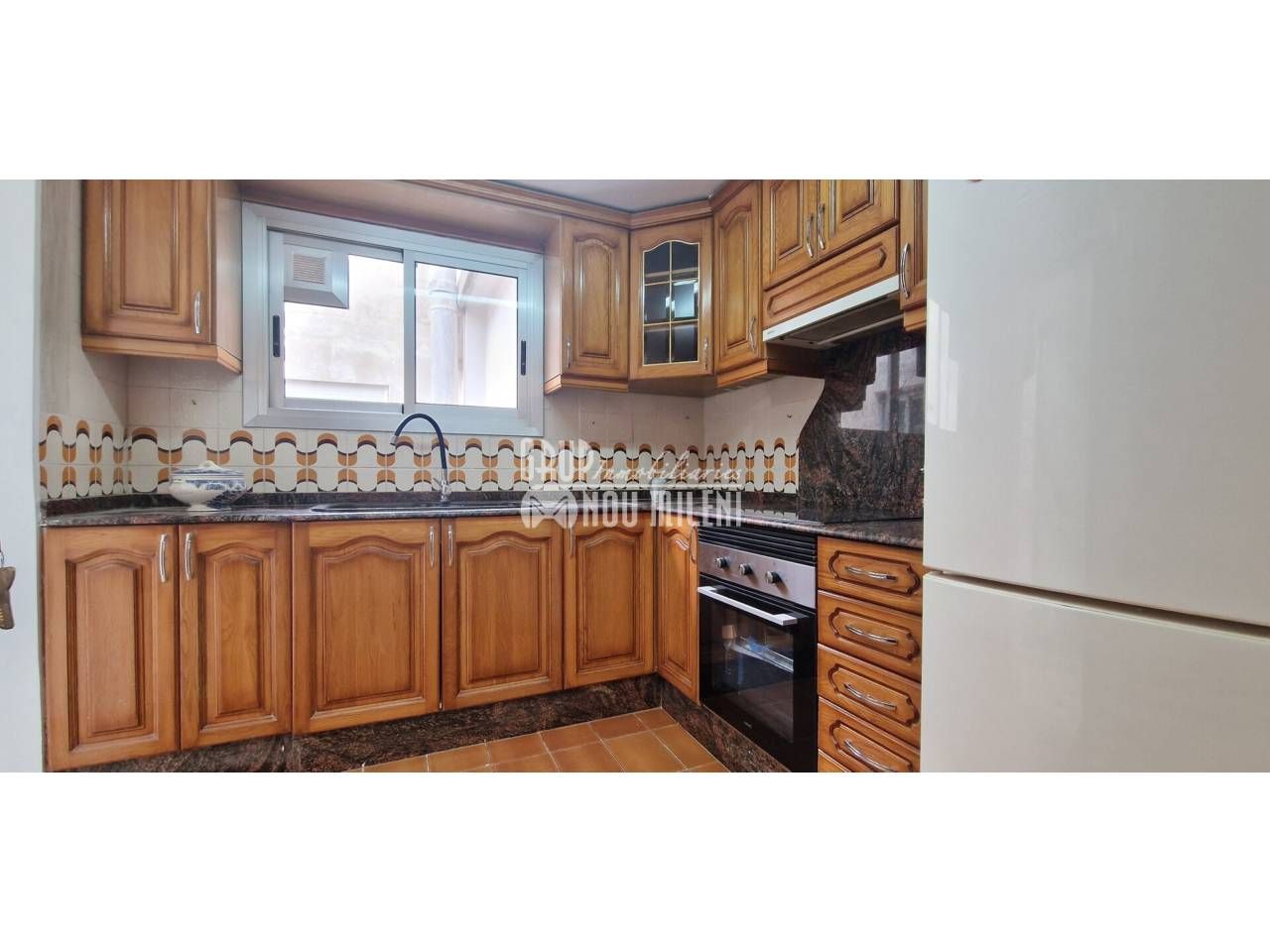 Flat to rent in Calle Nuestra Señora del Socorro, Benetússer