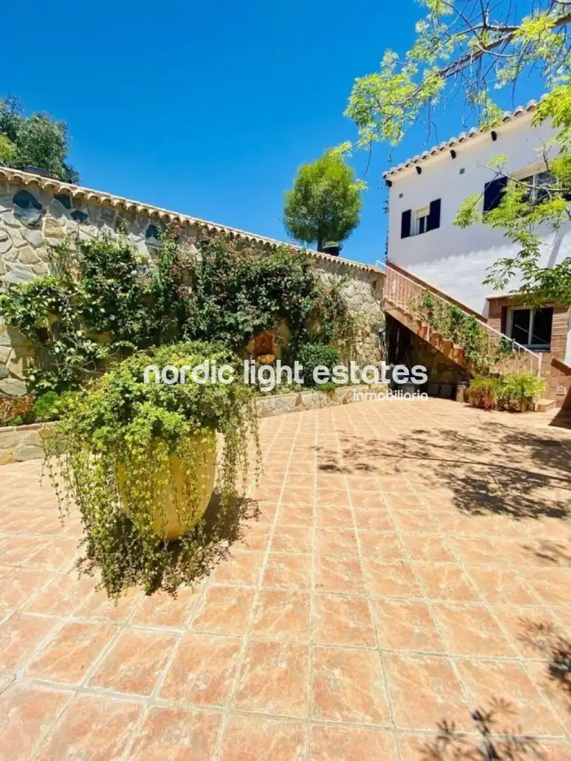 Exterior view of Houses for sale in Viñuela  with Terrace, Swimming Pool and Furnished