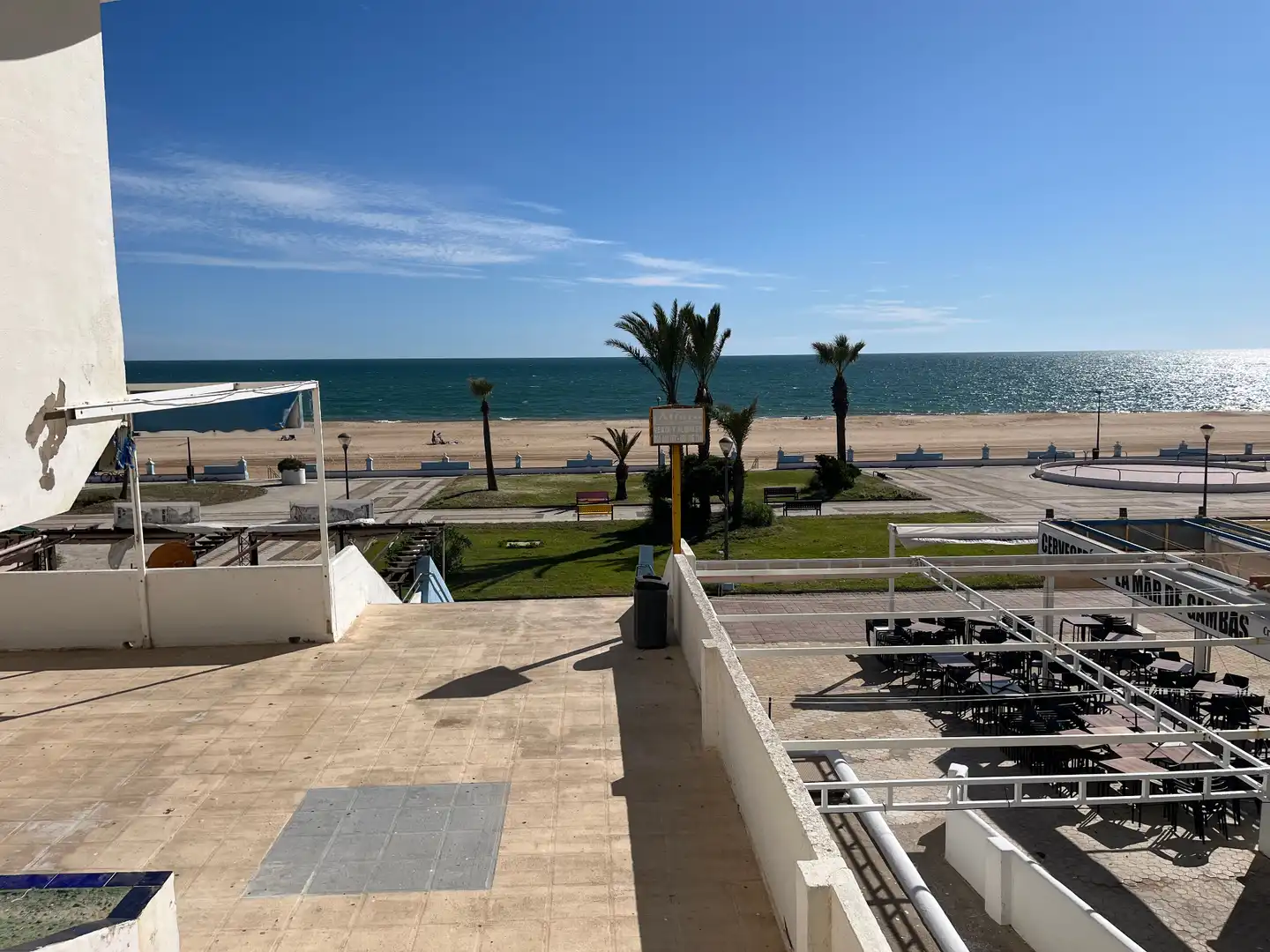 Terraza de Piso en venta en Almonte con Amueblado, Lavadora y Microondas