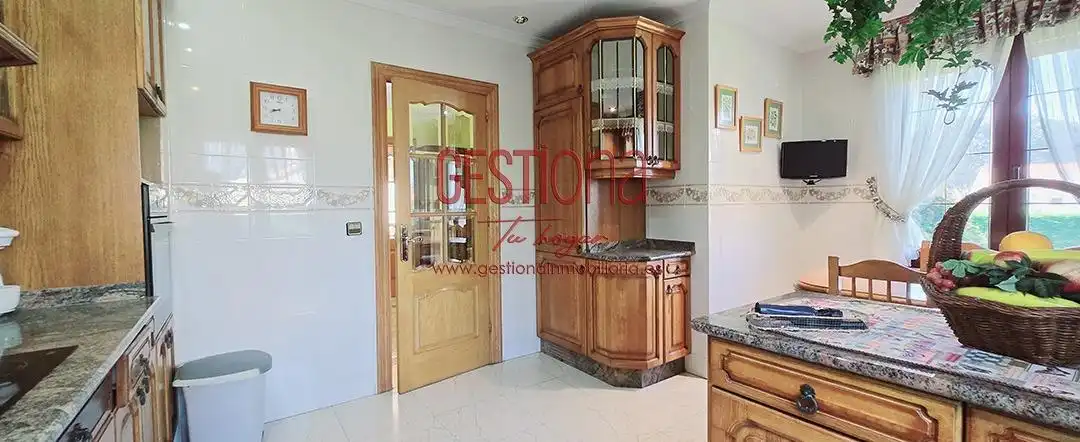 Kitchen of Houses for sale in Marina de Cudeyo  with Heating, Private garden and Terrace