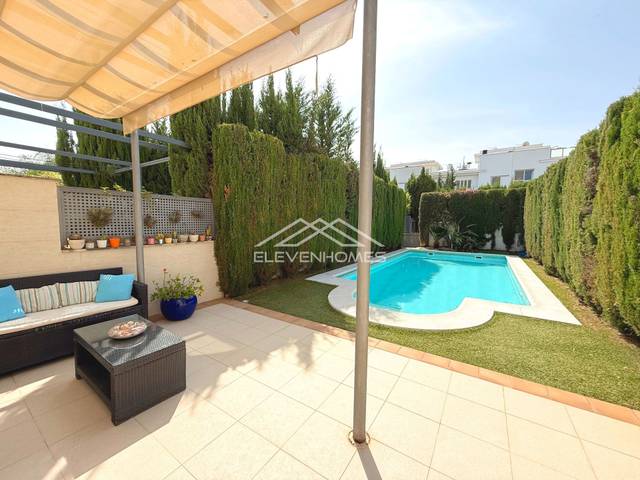 Casa adosada en Venta en Son Dameto