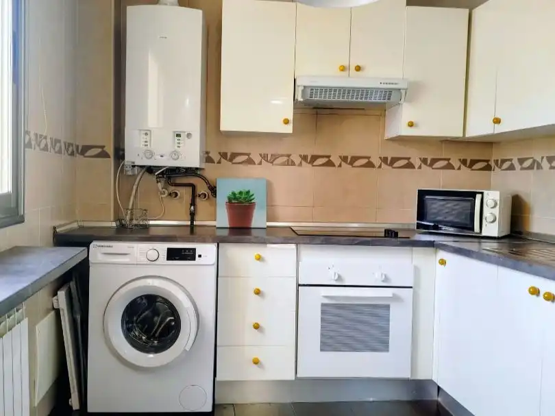 Küche von Maisonette zur Miete in Ciudad Real Capital mit Klimaanlage, Terrasse und Balkon