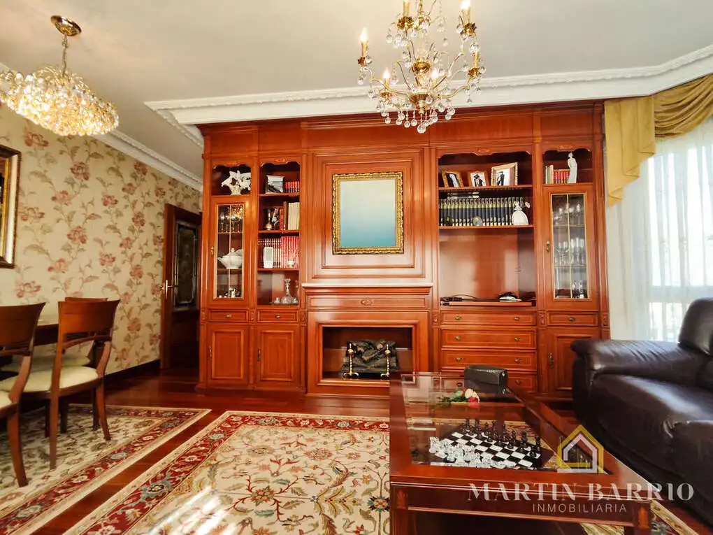 Wohnzimmer von Wohnung zum Verkauf in Muskiz mit Heizung, Privatgarten und Terrasse