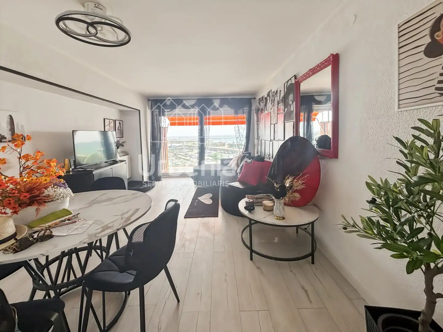 Sala d'estar de Pis en venda en Arenys de Mar amb Terrassa