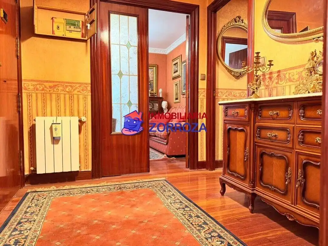 Piso en venta en Bilbao  con Calefacción, Jardín privado y Amueblado