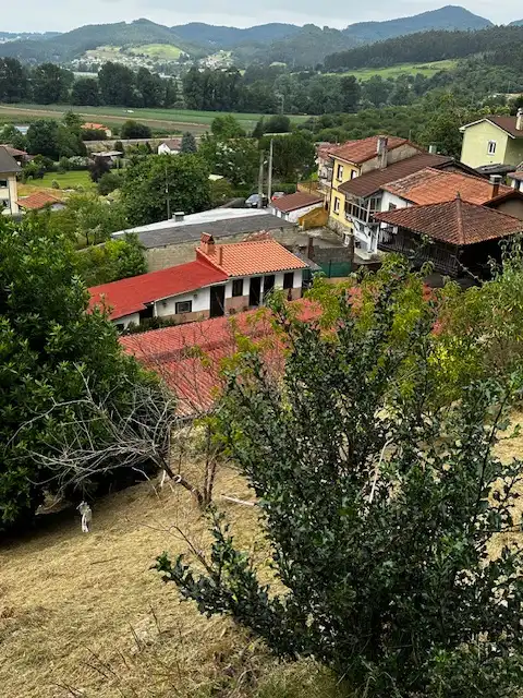 Vista exterior de Casa adosada en venda en Pravia amb Calefacció, Jardí privat i Terrassa