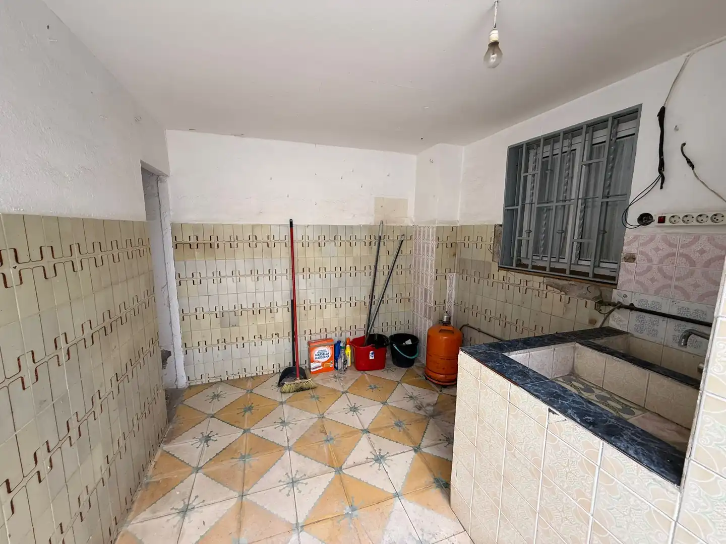 Cocina de Casa adosada en venta en Dos Hermanas con Aire acondicionado