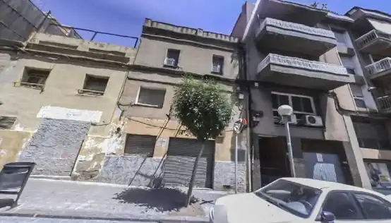 Wohnbaugrundstück zum Verkauf in Carrer de Calderón de la Barca