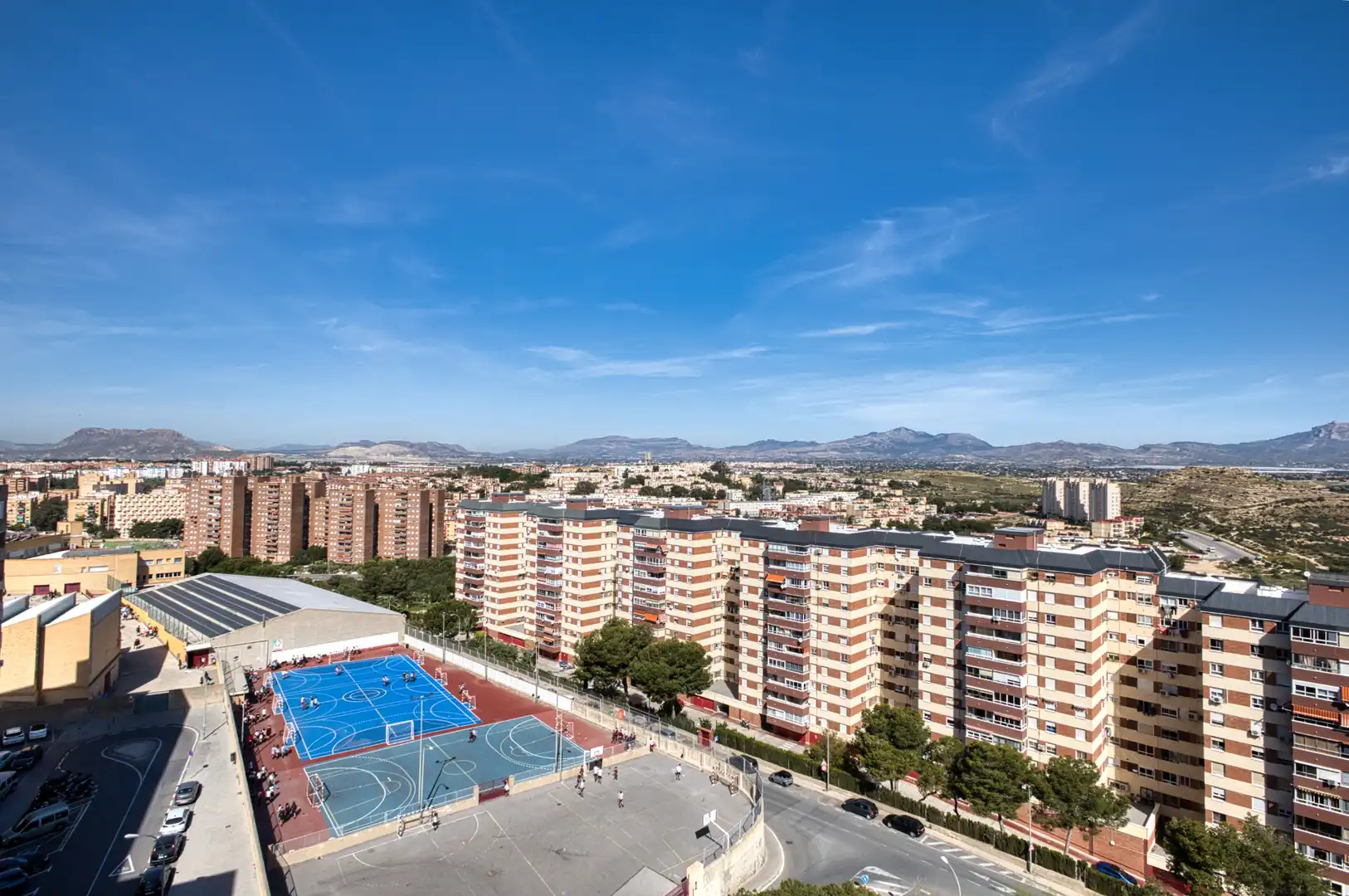 Vista exterior de Pis en venda en Alicante / Alacant amb Calefacció, Moblat i Forn