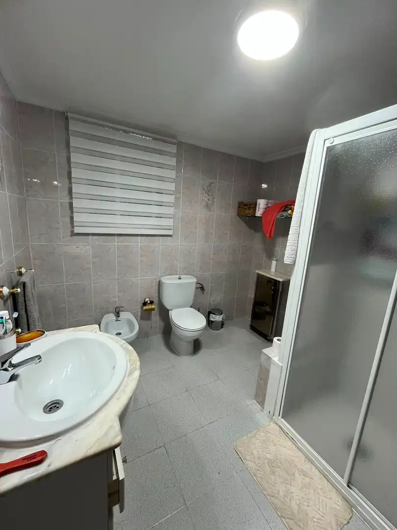 Baño de Piso para compartir en Córdoba con Aire acondicionado, Terraza y Amueblado