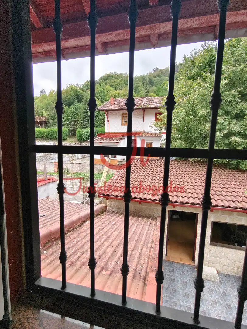 Casa aparellada amb jardí en venda a Aldea Bustiello 31, imagen 17