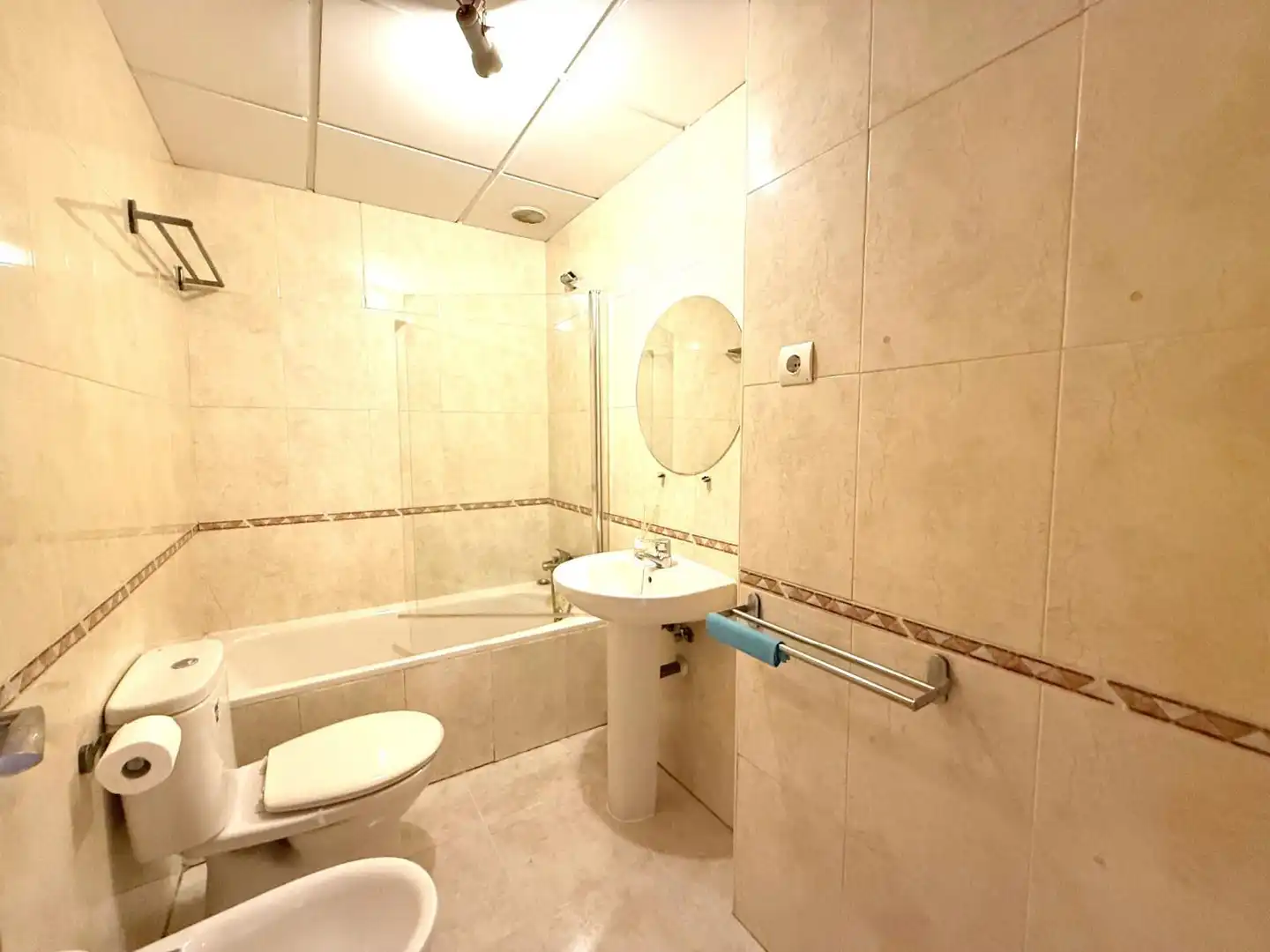 Bany de Apartament en venda en Madrid amb Aire condicionat, Calefacció i Jardí privat