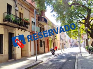 Maison mitoyenne avec balcon à vendre à Carrer de Virgili
