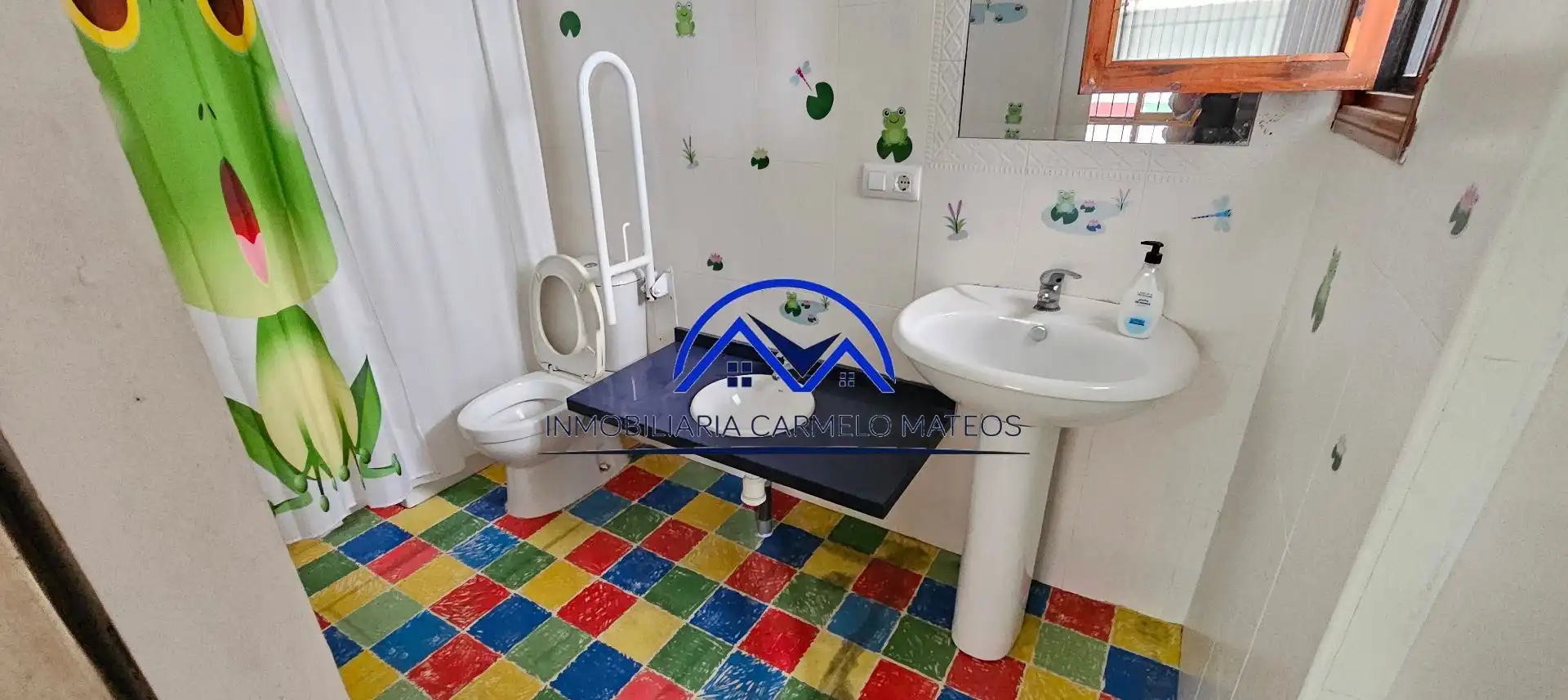 Bathroom of Flat for sale in Sanlúcar de Barrameda  with Air Conditioner