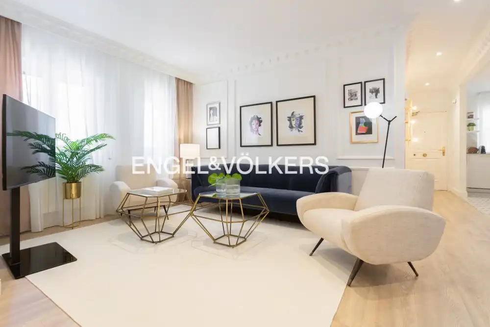 Sala de estar de Piso de alquiler en Madrid con Aire acondicionado, Calefacción y Amueblado
