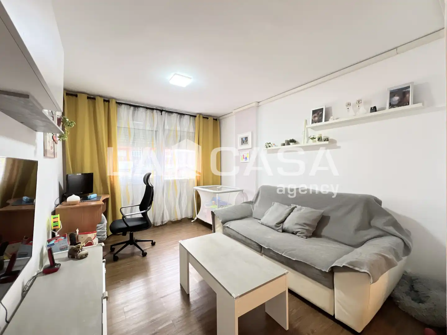 Flat for sale in Badalona  with Heating