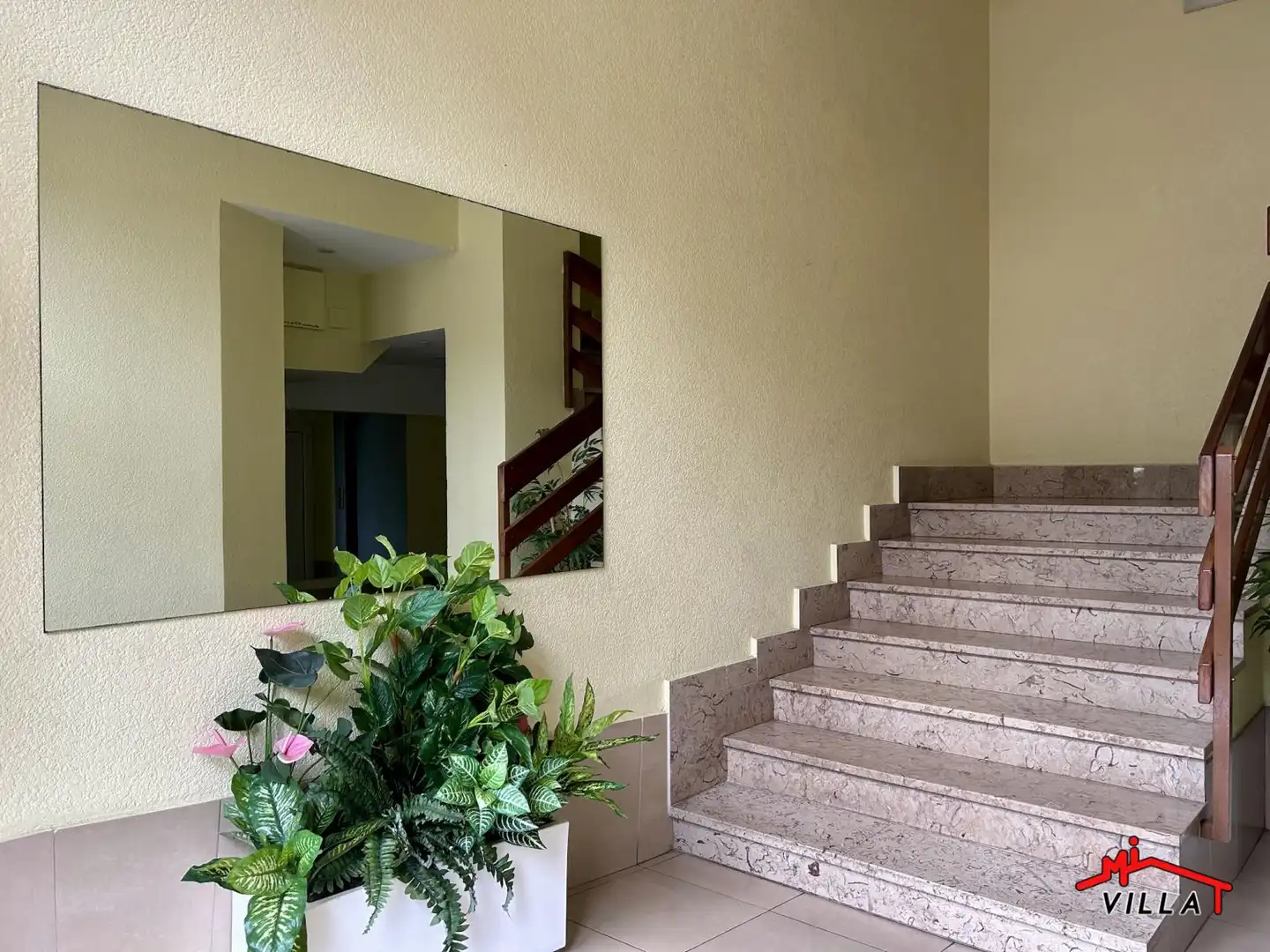 Piso en venta en Laredo con Terraza
