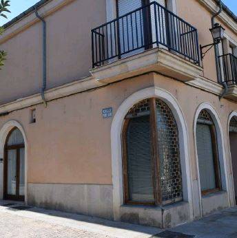 Local comercial en Venta en Torrelobatón