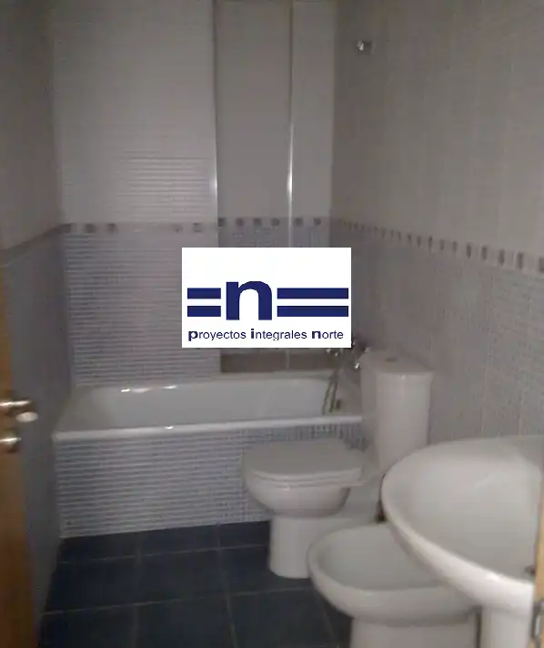 Bathroom of Attic for sale in Muxía  with Parquet flooring, Terrace and Furnished