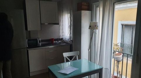 Foto 4 de Apartamento de alquiler en Calle Javier Lasso de la Vega, Encarnación - Regina, Sevilla Capital