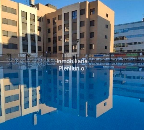 Piscina de Pis de lloguer en  Madrid Capital amb Aire condicionat, Calefacció i Parquet
