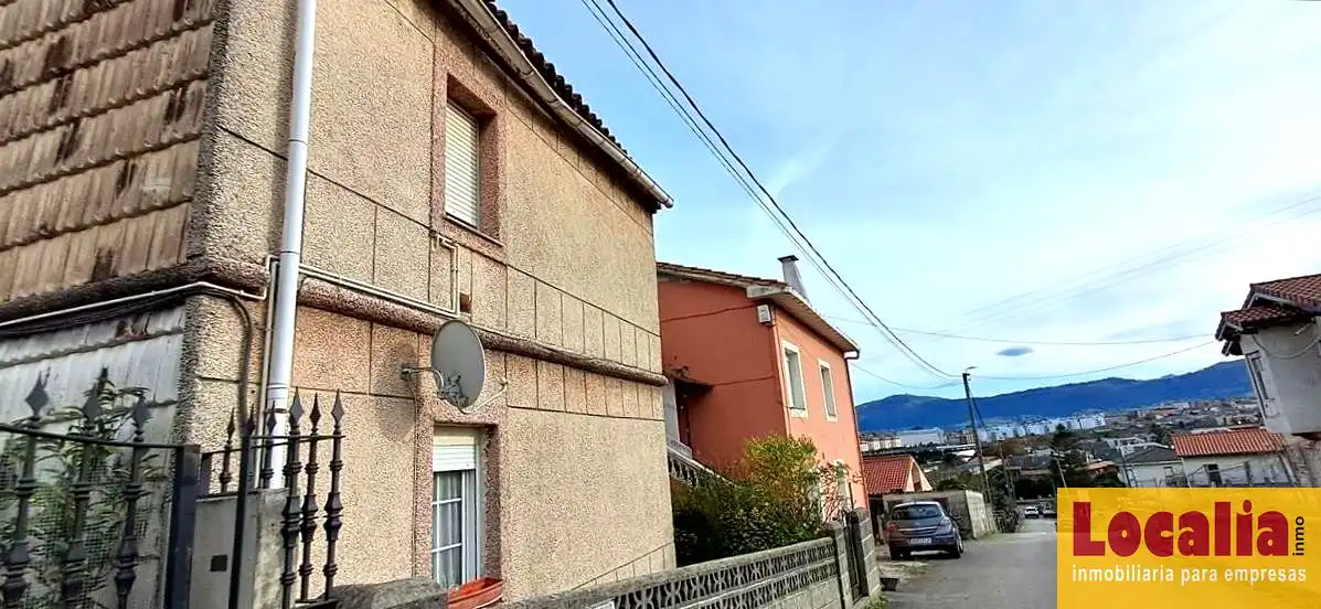 Vista exterior de Casa o xalet en venda en Camargo