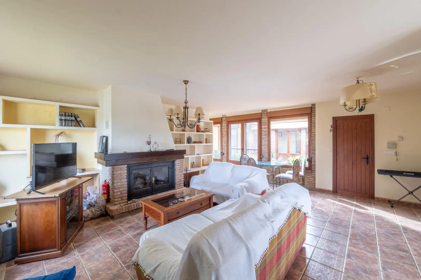 Wohnzimmer von Haus oder Chalet zum Verkauf in Alhendín mit Heizung, Privatgarten und Terrasse