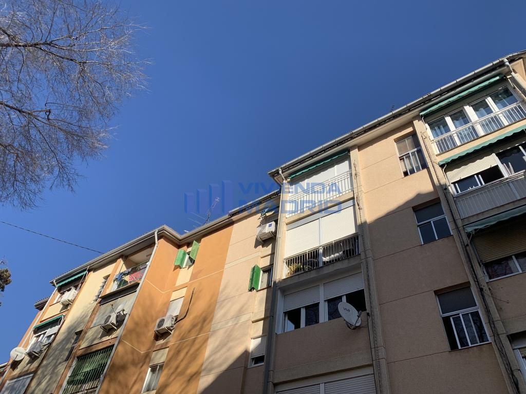 Vista exterior de Piso de alquiler en  Madrid Capital con Calefacción y Amueblado