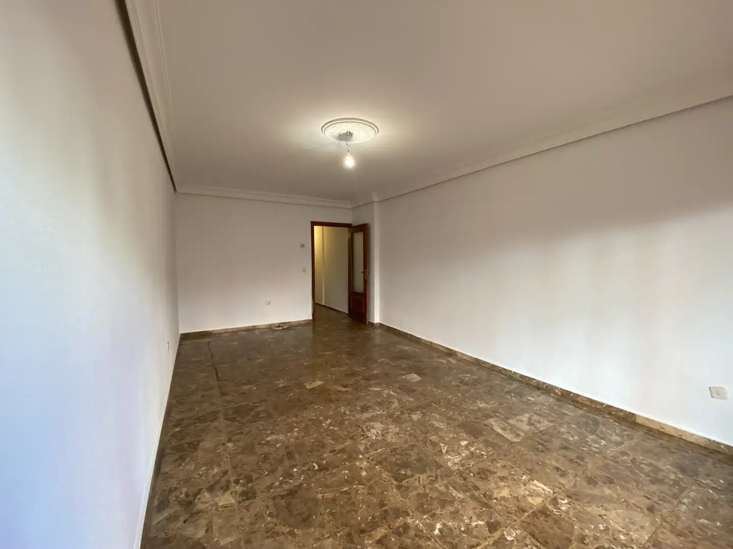 Piso en venta en Ciudad Real con Calefacción, Terraza y Balcón