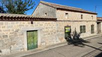 Vista exterior de Casa o xalet en venda en Cuerva amb Jardí privat