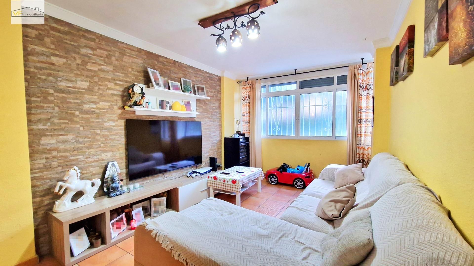 Living room of Flat for sale in Málaga Capital  with Air Conditioner and Heating