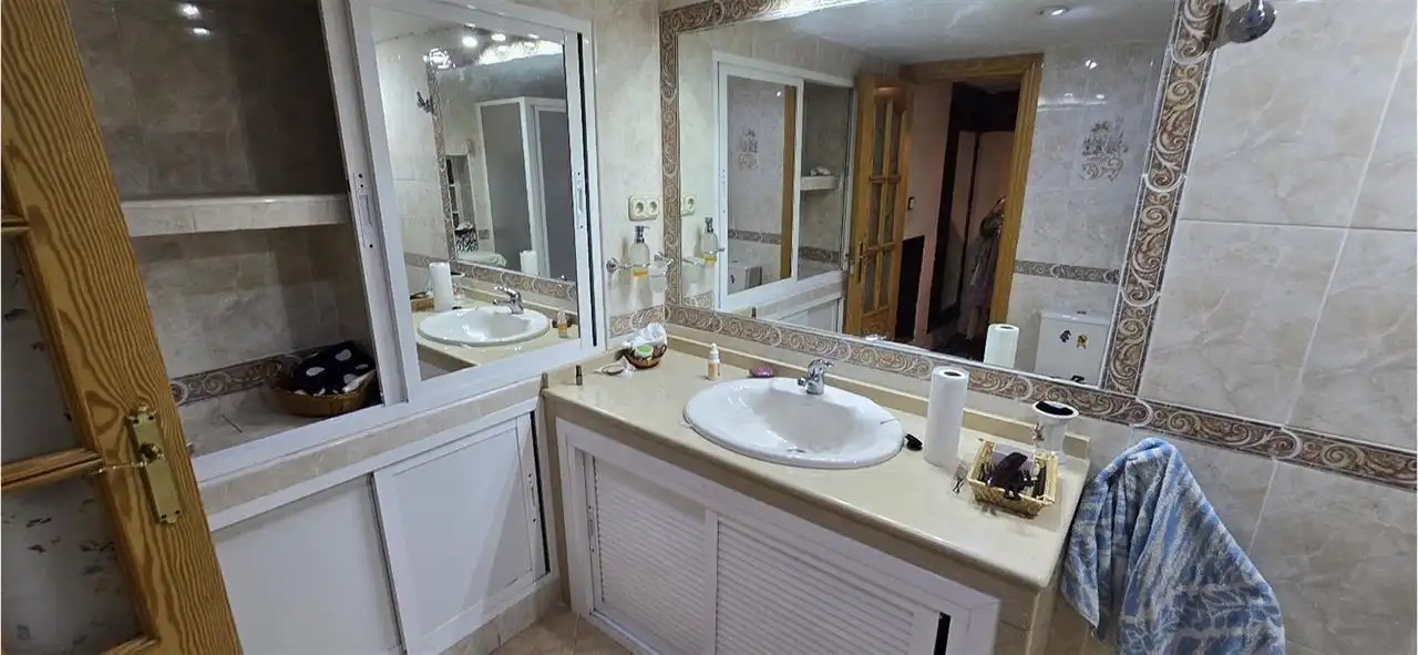 Badezimmer von Erdgeschoss zum Verkauf in Benalmádena