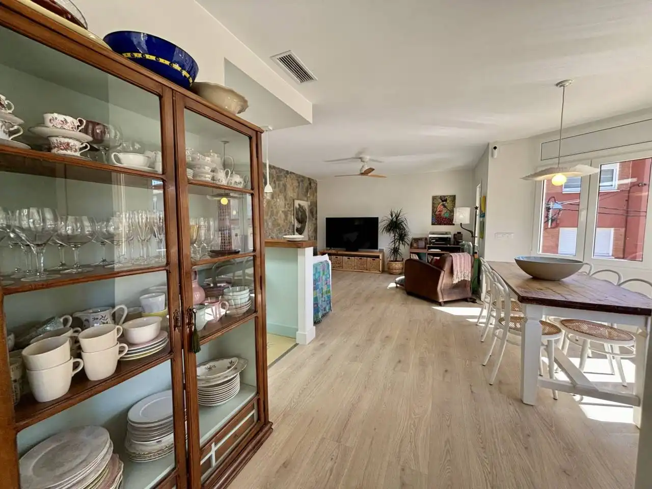 Comedor de Piso de alquiler en Sant Feliu de Guíxols con Terraza y Amueblado