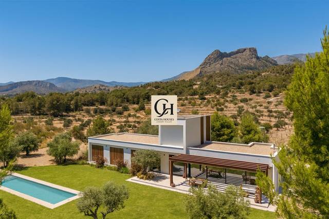 Casa-chalet en Venta en Finestrat Pueblo