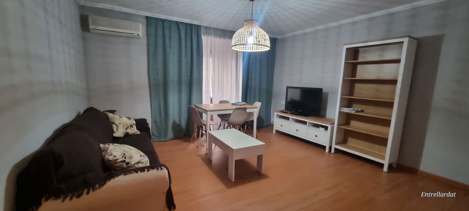 Sala d'estar de Pis de lloguer en Alicante / Alacant amb Aire condicionat, Moblat i Balcó