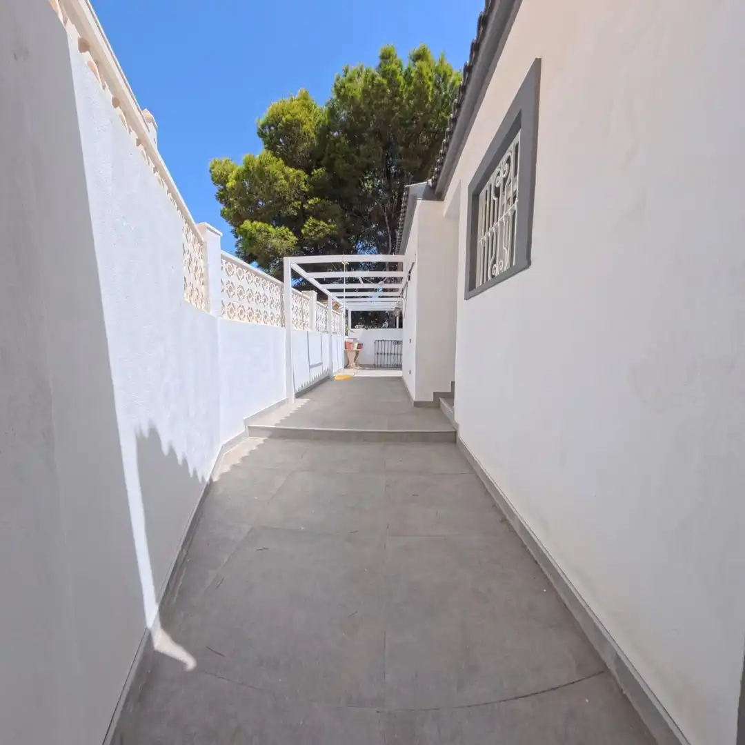 Detached house with pool for sale in San Rafael - Nucia Park, imagen 29