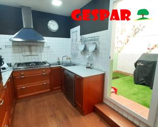 Kitchen of Duplex for sale in Mollet del Vallès  with Air Conditioner