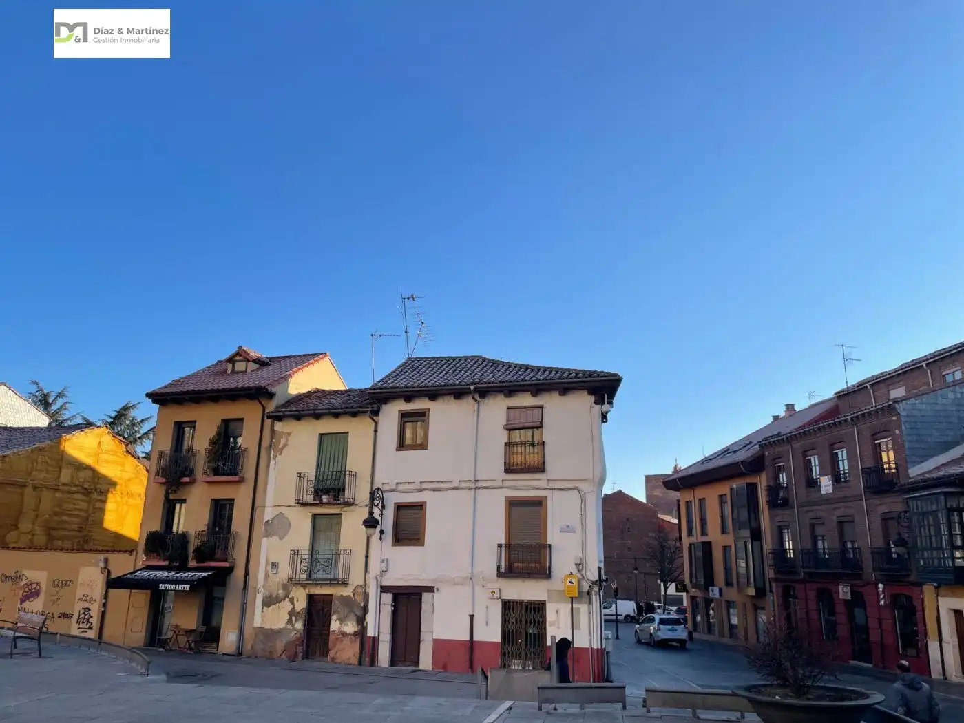 Vista exterior de Casa o chalet en venta en León Capital 