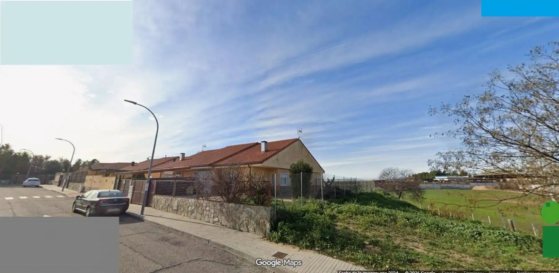 Casa adosada en venta en Novés