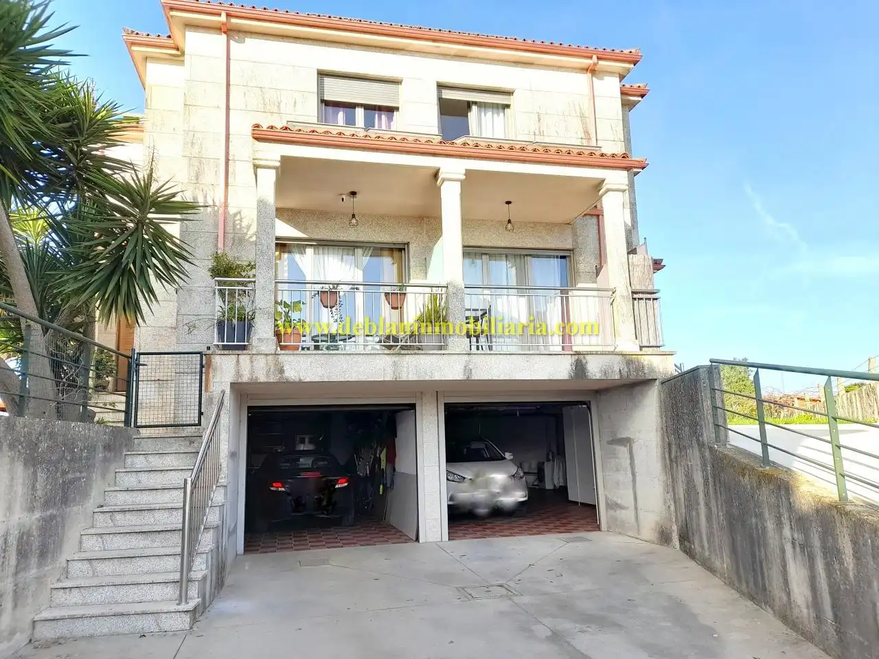 Vista exterior de Casa o xalet de lloguer en Tui amb Calefacció, Jardí privat i Terrassa
