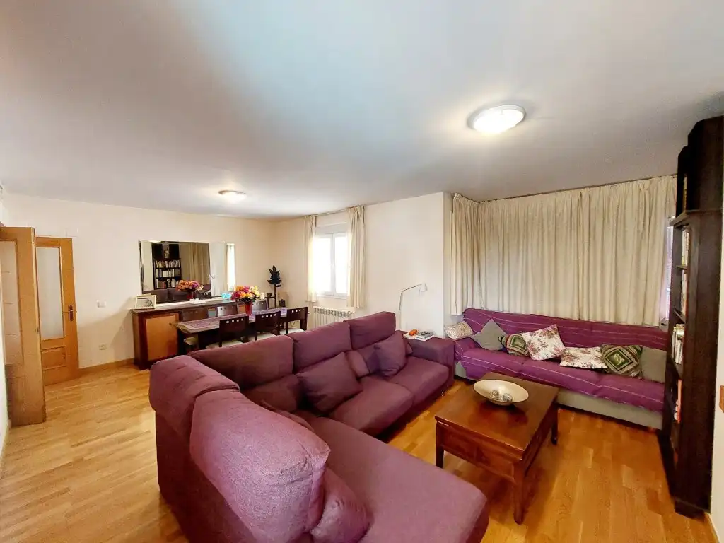 Sala d'estar de Casa adosada en venda en Badajoz