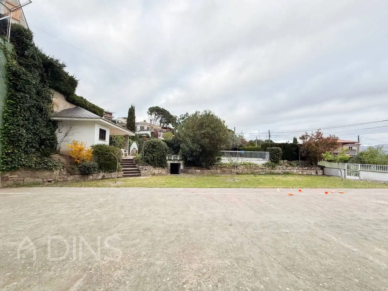Vista exterior de Casa o xalet en venda en Bigues i Riells del Fai amb Aire condicionat, Calefacció i Jardí privat