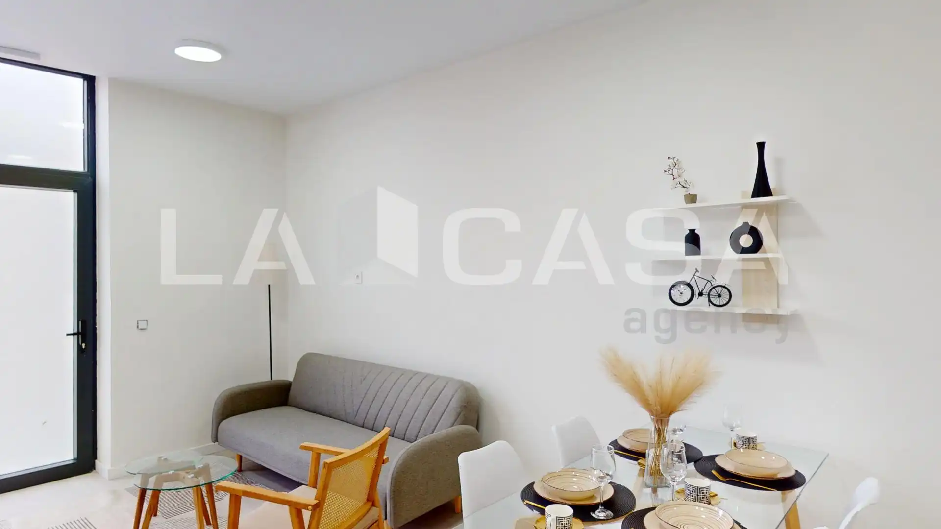 Wohnzimmer von Erdgeschoss zum Verkauf in Valencia mit Klimaanlage, Heizung und Möbliert